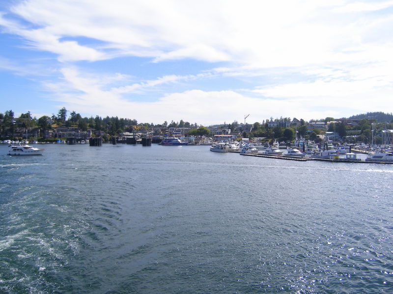 Pulling out of a gorgeous Friday Harbor, San Juan Island
Keywords: Seattle, Victoria, Anacortes ferry, Friday Harbor, San Juan Island