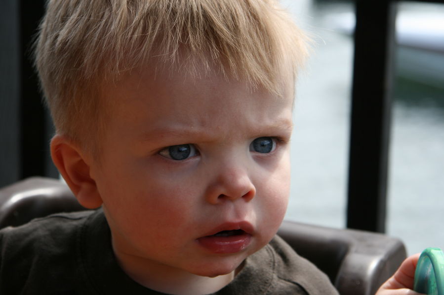 So serious
