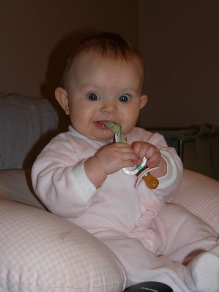 Gratuitous cuteness shot
