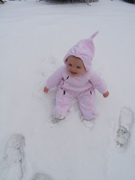 Gratuitous cuteness shot
