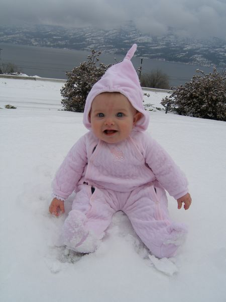Gratuitous cuteness shot
