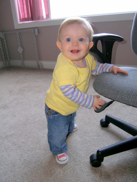 Gratuitous cuteness shot
