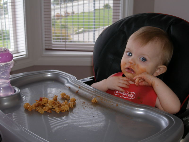 Gratuitous pasta eating shot
