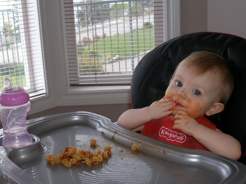Gratuitous pasta eating shot
