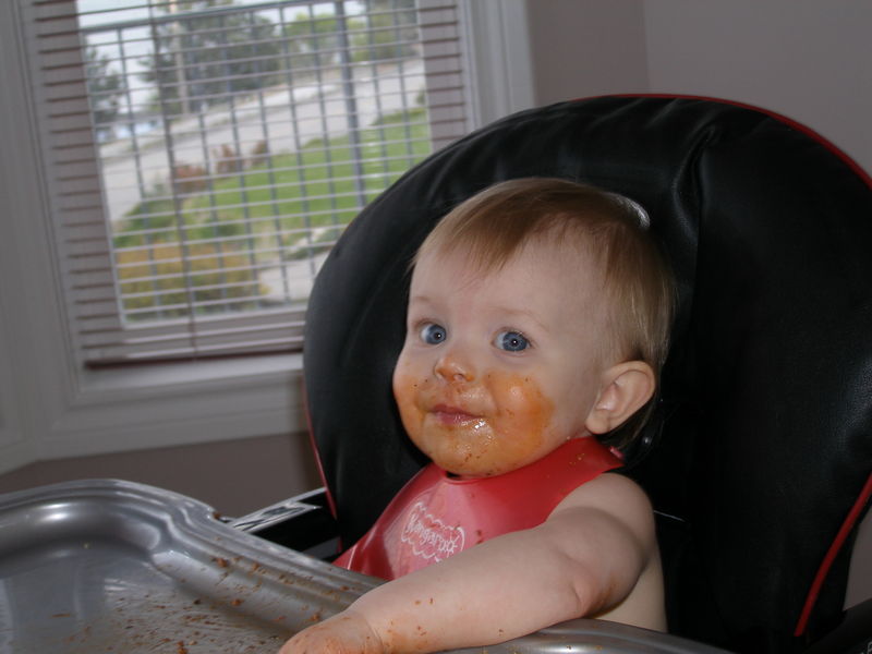 Gratuitous pasta eating shot
