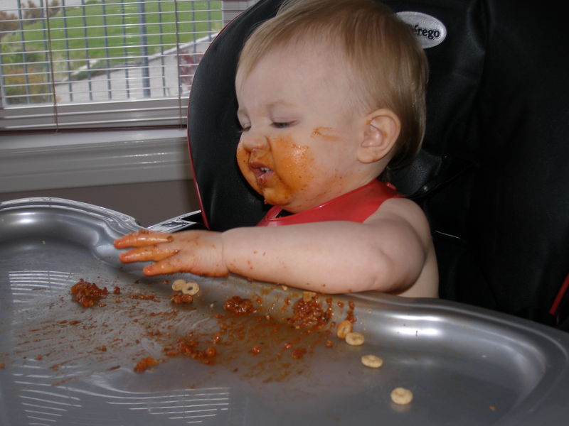 Gratuitous pasta eating shot

