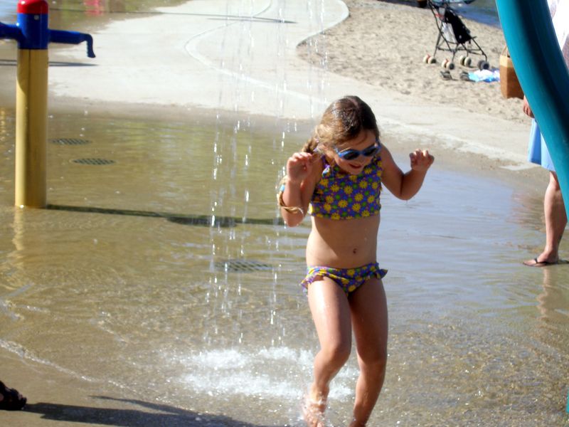 Kaija playing at the sprayground
