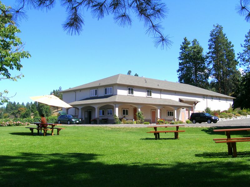 Arrowleaf Cellars

