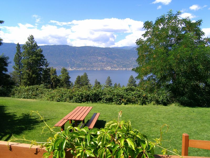 Arrowleaf Cellars
