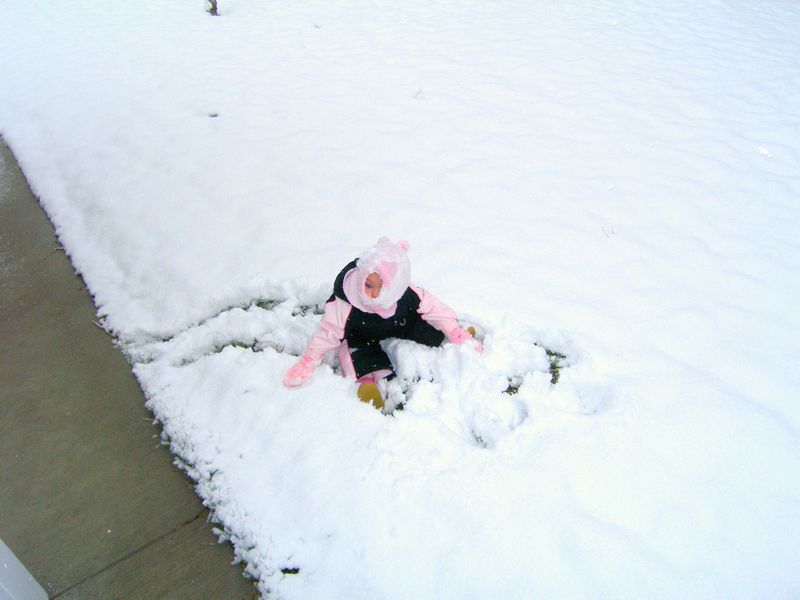 Maddi fell face first into the snow, and this is the result
