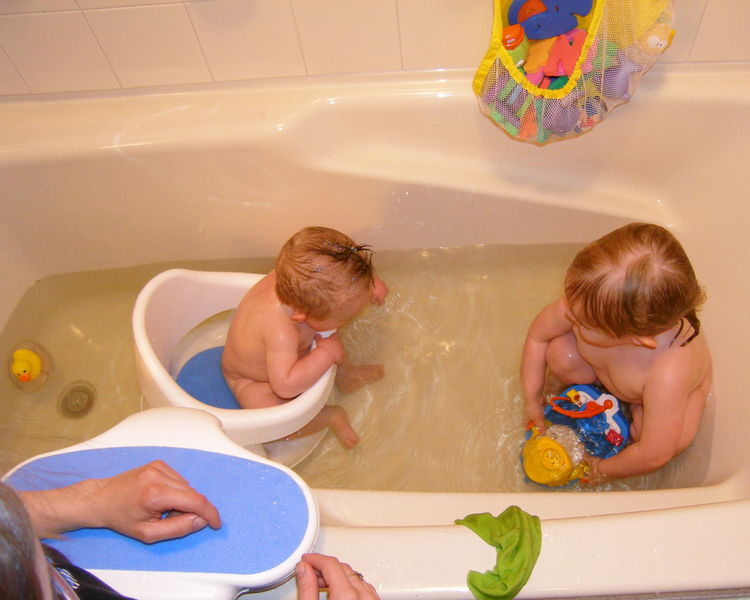 Maddi and James' first bath together

