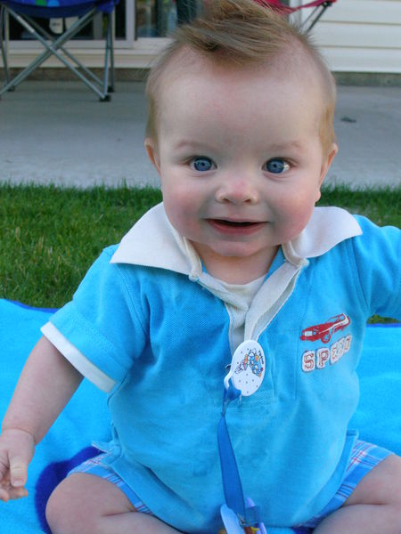 Gratuitous cuteness shot
