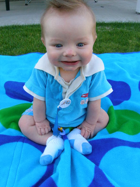 Gratuitous cuteness shot
