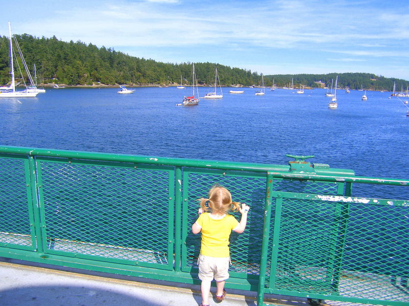 Maddi checking out the boats in Friday Harbor
Keywords: Seattle, Victoria, Anacortes ferry, Friday Harbor, San Juan Island
