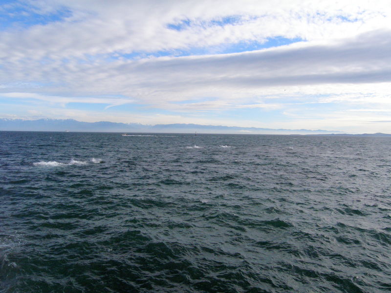 Looking south towards Washington State
Keywords: Victoria, Washington