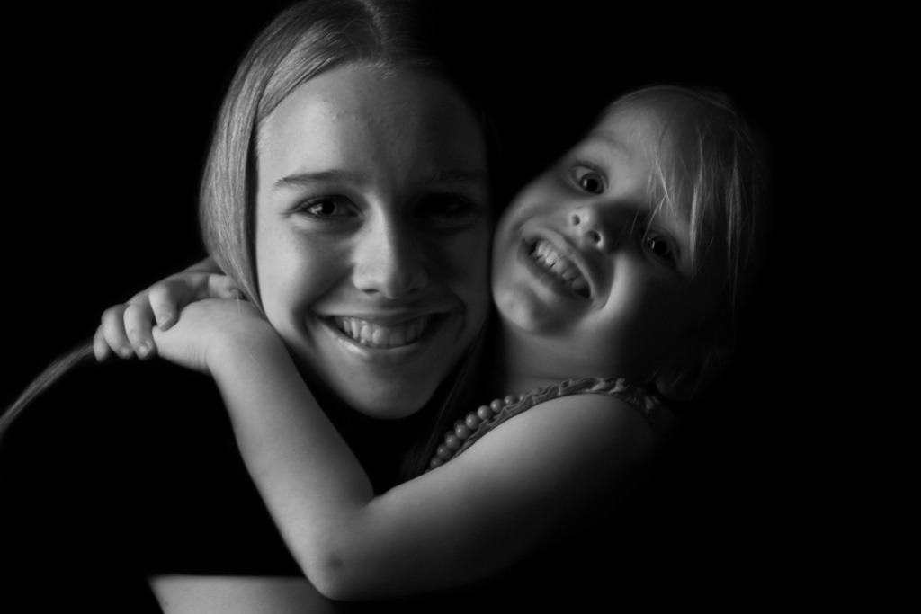 Erika & Maddi
