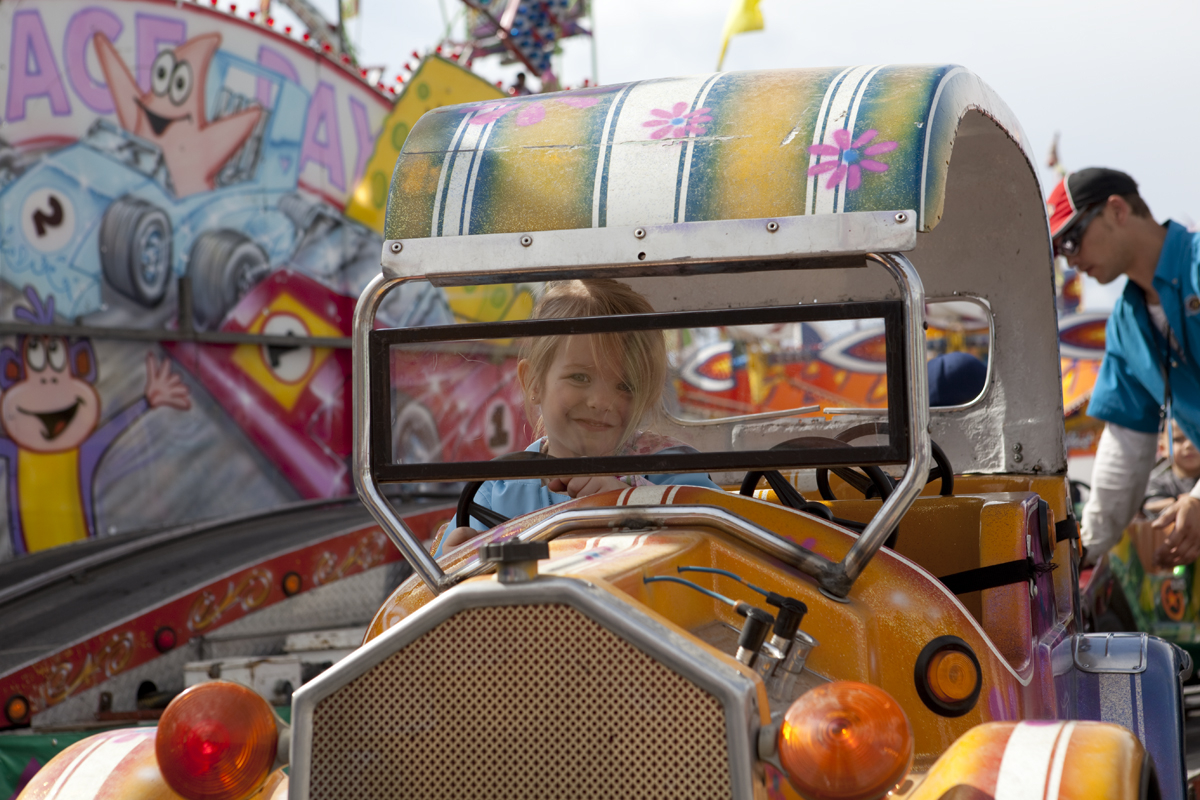 Maddux on one of the ride.  James was on it too, briefly, and then decided he wanted nothing to do with it.

