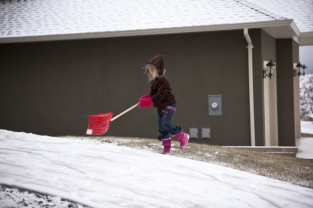 Shoveling snow
Keywords: Maddux