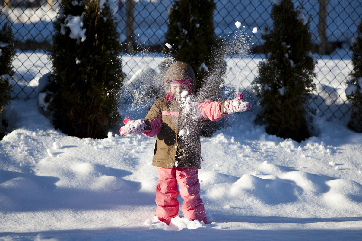 Throwing snow
Keywords: Maddux