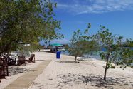 Filename=cur-barbara_beach02.jpg
Filesize=549KiB
Dimensions=2160x1440
Date added=May 25, 2005 cur-barbara_beach02.jpg